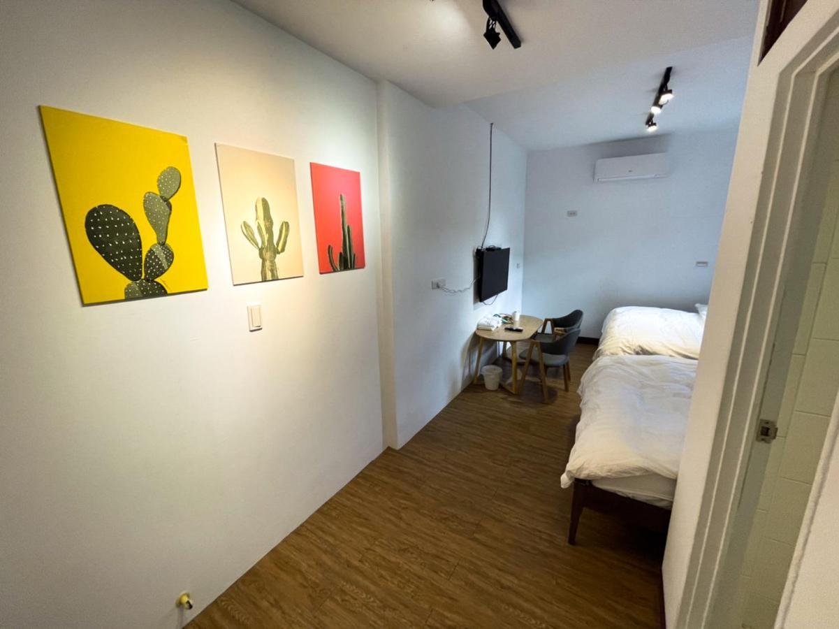 Small Island Homestay Tainan Exterior foto